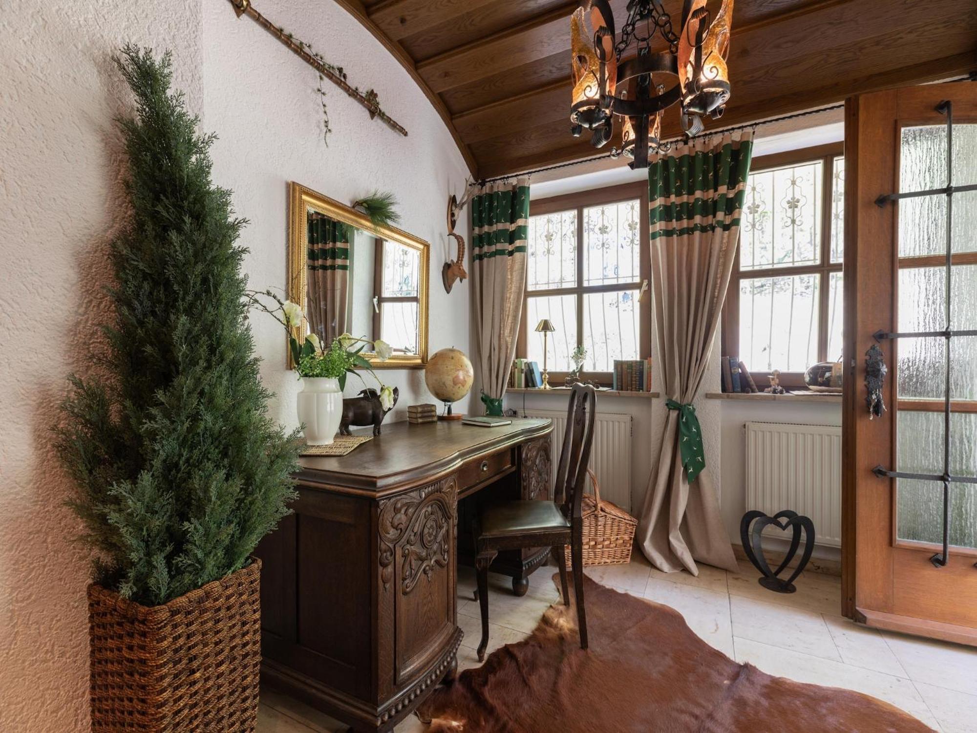 Charming In Wei Enbrunn Near Forest * Weissenbrunn